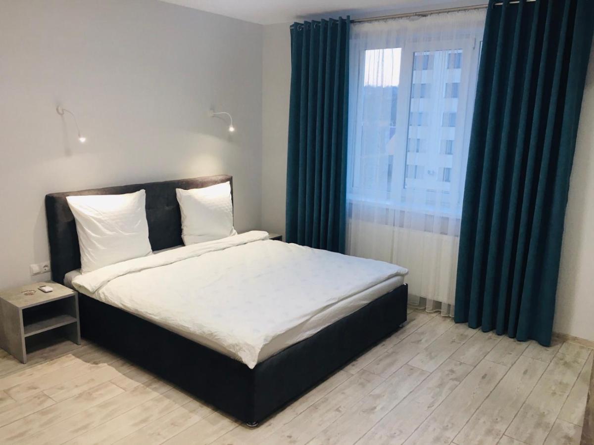 Apartment Edelweiss Oujhorod Extérieur photo