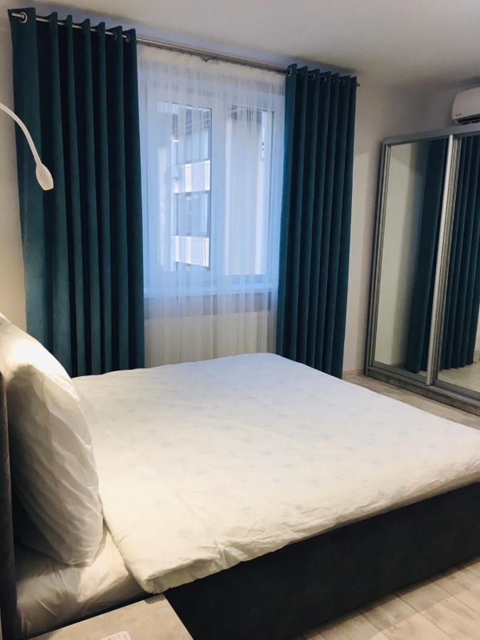 Apartment Edelweiss Oujhorod Extérieur photo
