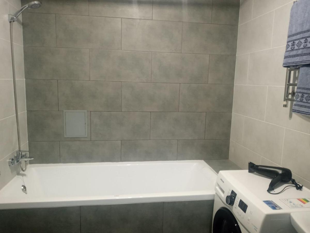 Apartment Edelweiss Oujhorod Extérieur photo