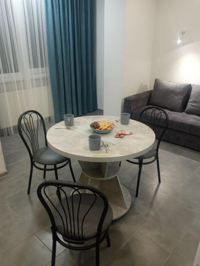 Apartment Edelweiss Oujhorod Extérieur photo